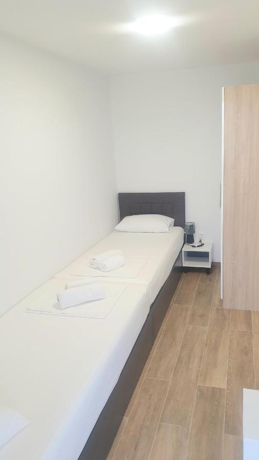 Golden Nin Apartment Luaran gambar