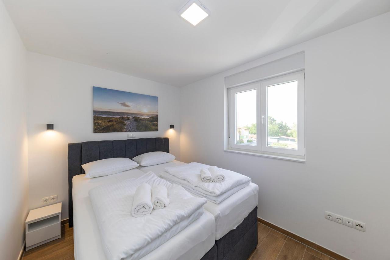 Golden Nin Apartment Luaran gambar