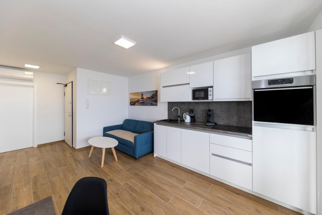 Golden Nin Apartment Luaran gambar