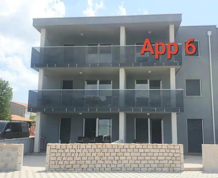 Golden Nin Apartment Luaran gambar